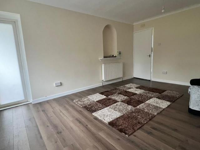 Flat for rent in Tradeston, Scotland