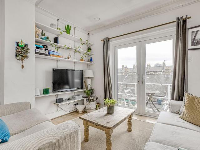 Apartment for rent in Clapham Junction, Greater London