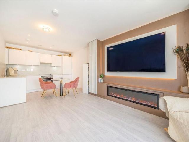 Apartment for rent in Hayes, Greater London