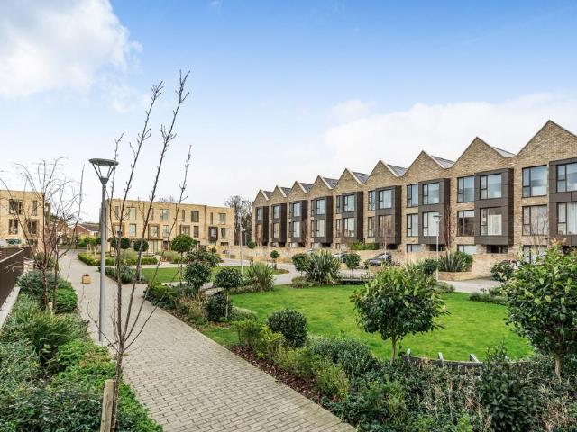 Flat for rent in London Borough of Lewisham, Forest Hill