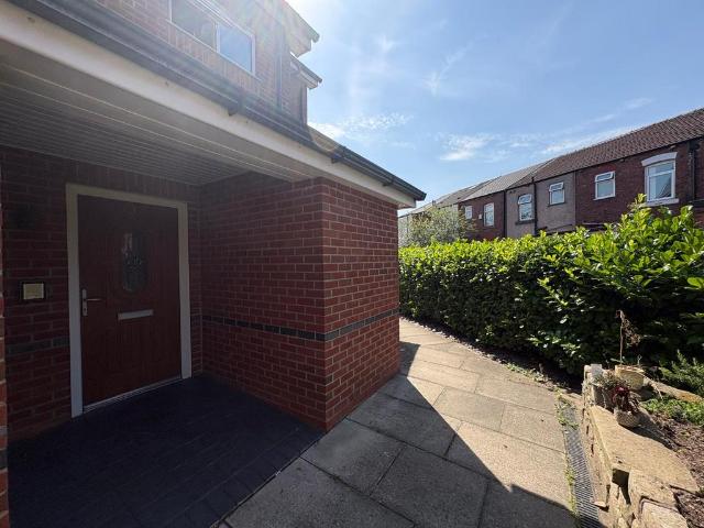 Flat for rent in Wigan, Greater Manchester