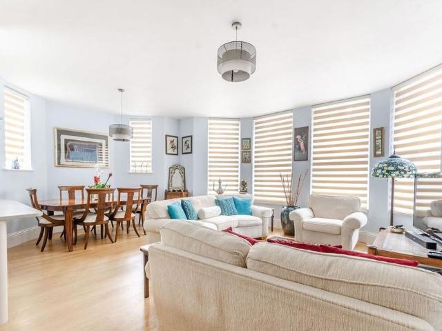 Apartment for rent in Earl's Court, Greater London