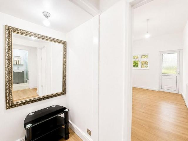 Apartment for rent in London Borough of Croydon, Thornton Heath