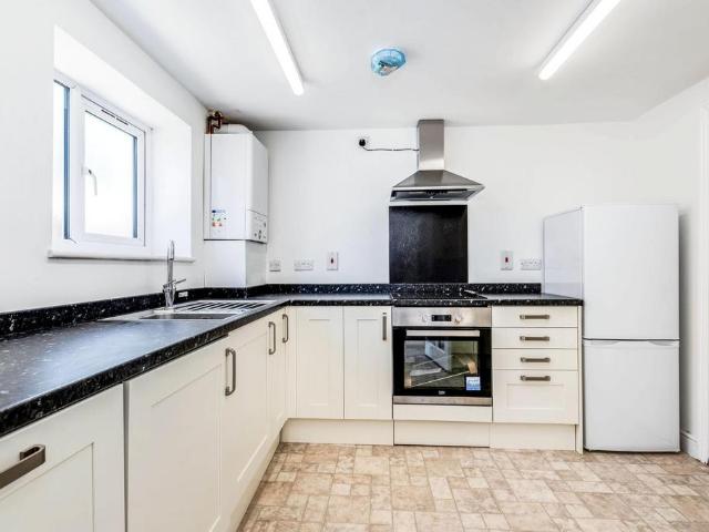 Flat for rent in Berrick Salome, Oxfordshire