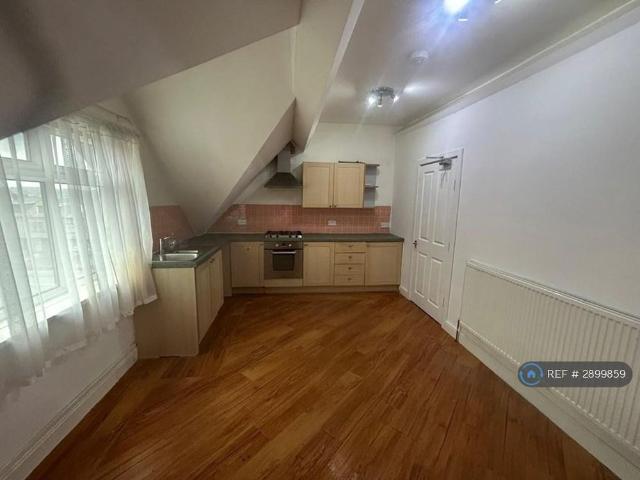 Apartment for rent in Baildon, West Yorkshire