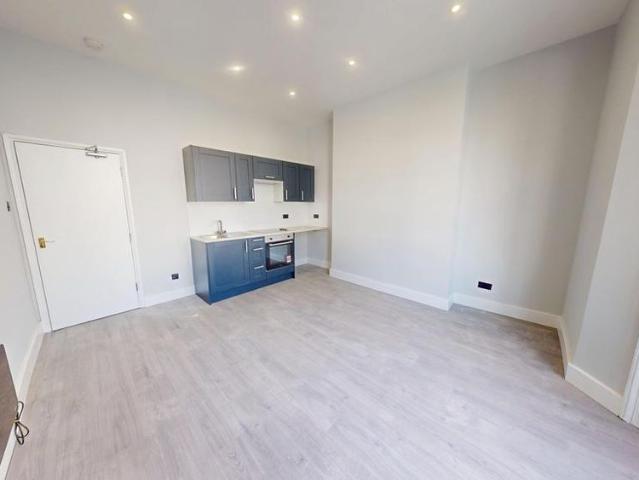 Apartment for rent in Brunswick, Brighton & Hove