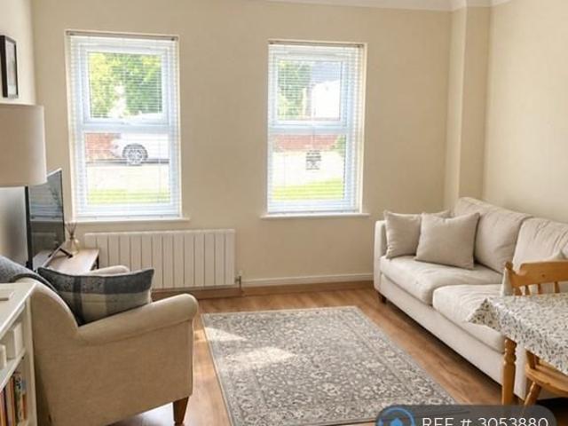 Apartment for rent in Warden Hill, Cheltenham