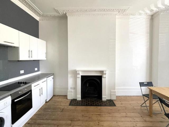 Flat for rent in London Borough of Lewisham, Greater London