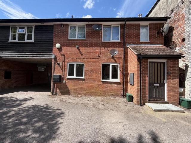 Flat for rent in Priest Down, Hampshire