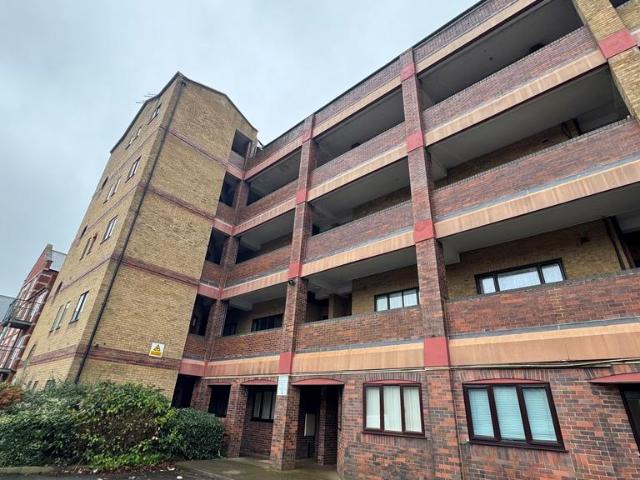Flat for rent in Phippsville, Northampton