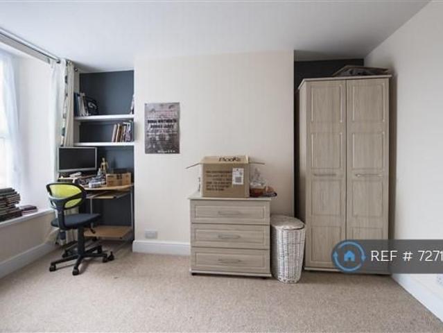 Apartment for rent in Pennycomequick, Mount Wise