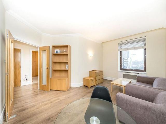 Apartment for rent in The Borough, Greater London