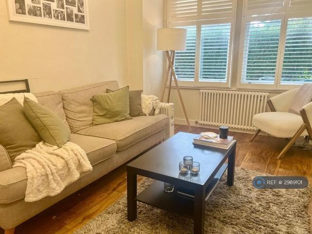 Apartment for rent in Clapham, Greater London