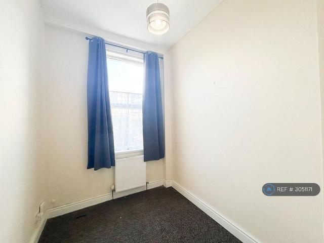Apartment for rent in Wales