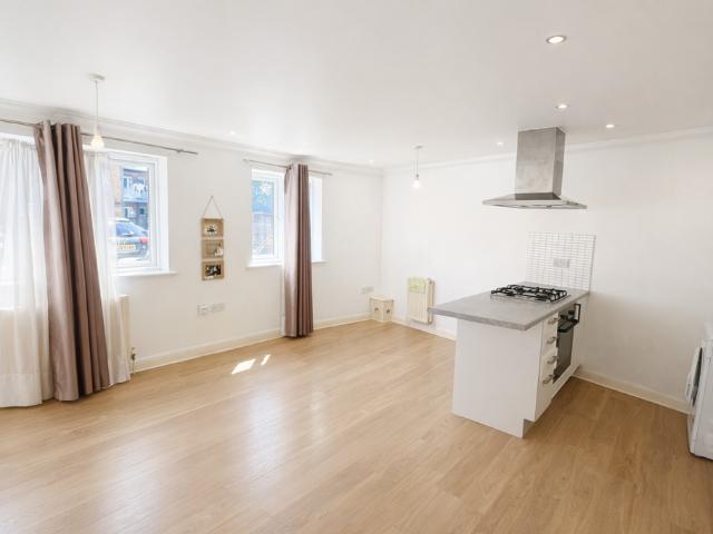 Flat for rent in Dagenham, Greater London