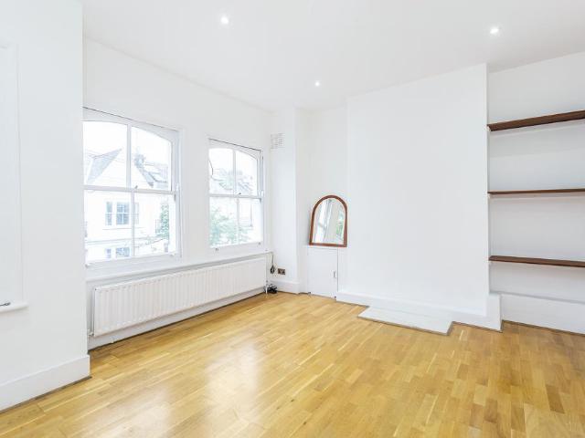 Flat for rent in Fulham, Sands End