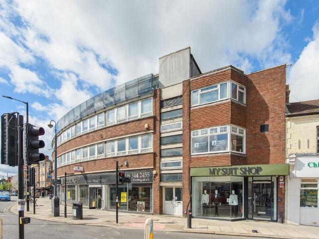 Flat for rent in High Barnet, Greater London