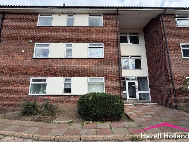Apartment for rent in Penhill, Greater London