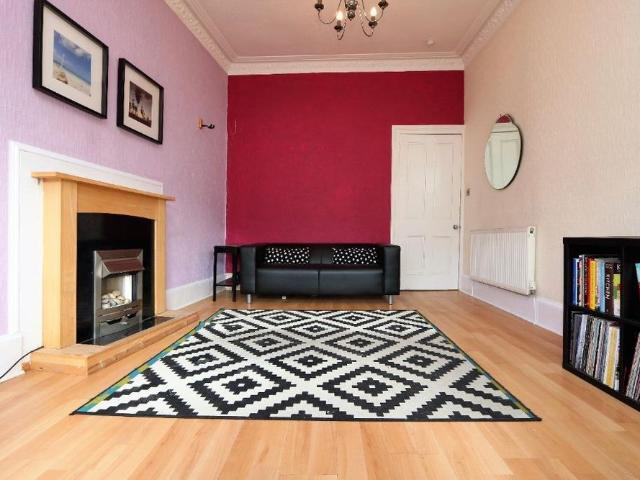 Apartment for rent in The Drives, Dennistoun