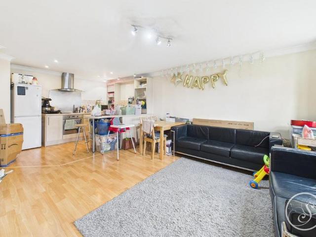 Apartment for rent in Moortown, West Yorkshire