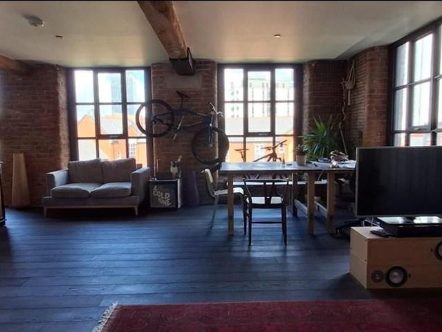 Flat for rent in City Centre, Georgia