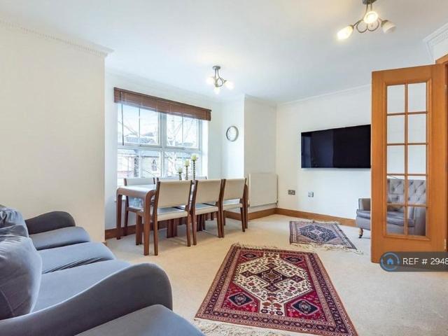 Apartment for rent in Norbiton, Greater London
