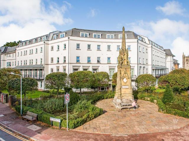 Flat for rent in St James, Sandown Park