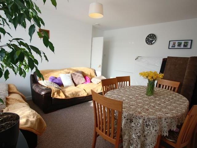 Apartment for rent in Law, Scotland