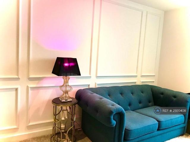 Apartment for rent in Slough