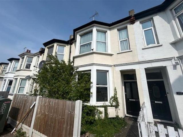 Flat for rent in Alton Barnes, Essex