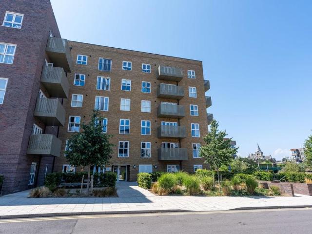 Flat for rent in Troy Town, Rochester