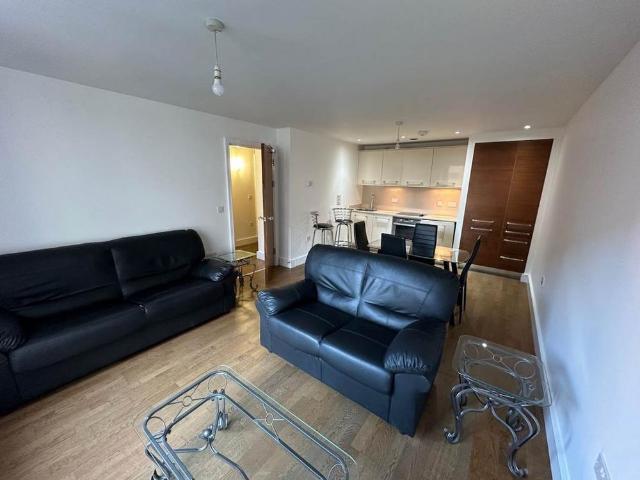 Apartment for rent in Cardiff Bay, Cardiff