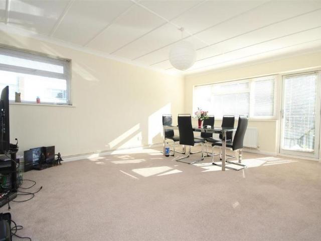 Apartment for rent in Charlotteville, Westborough