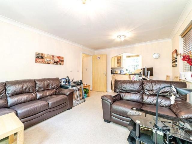 Apartment for rent in Enborne, West Berkshire