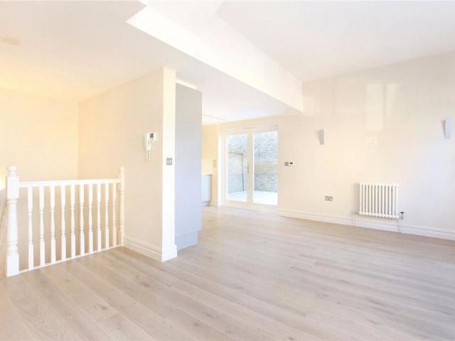 Apartment for rent in London Borough of Wandsworth, Greater London