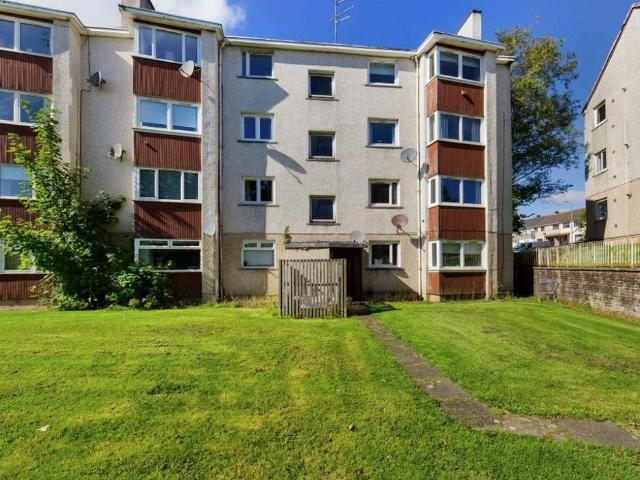Flat for rent in West Mains, Barassie