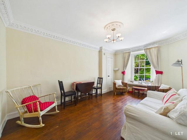 Apartment for rent in Gayfield, Broughton