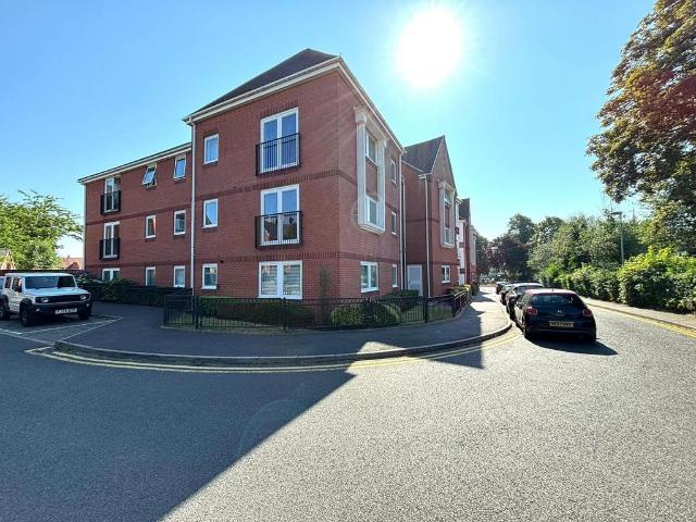 Flat for rent in Turves Green, West Midlands