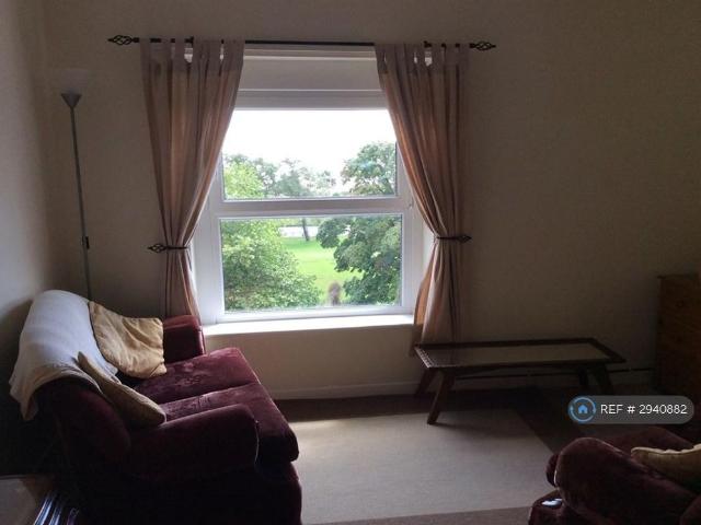 Apartment for rent in Nangreaves, Wales