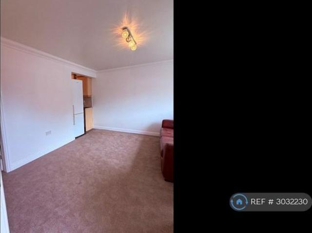 Apartment for rent in Lee Bank, Greater Manchester