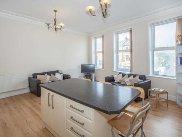 Flat for rent in Shepherd's Bush, Greater London