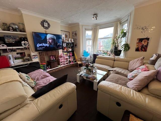 Apartment for rent in Seven Kings, Greater London