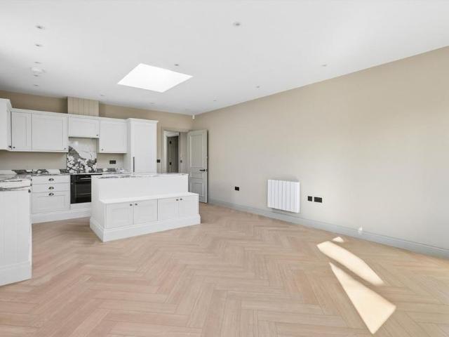 Apartment for rent in West End, Blackhills