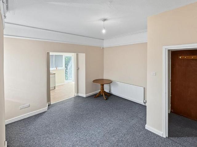 Apartment for rent in St. Woolos, Newport