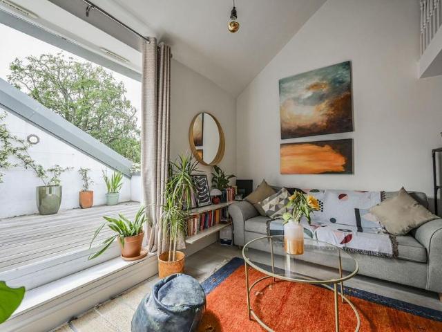 Apartment for rent in Wanstead, Greater London