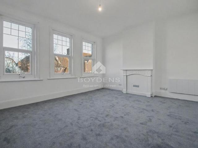 Apartment for rent in Frinton and Walton, Dale Hill