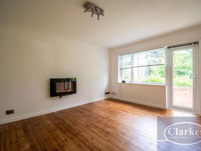 Apartment for rent in Talbot Village, Bournemouth