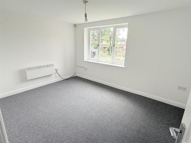 Apartment for rent in Littletown, West Yorkshire