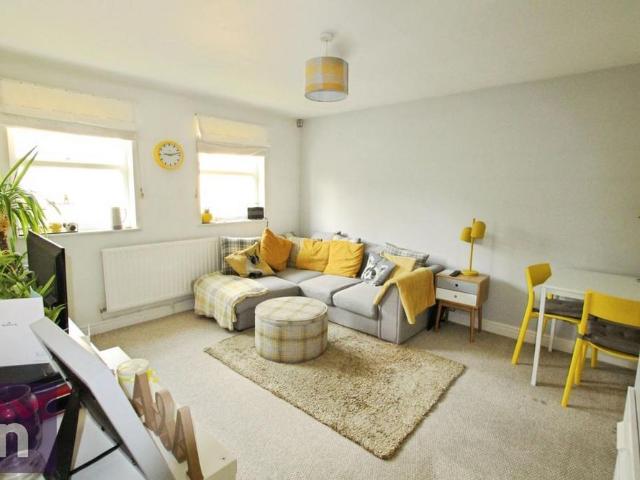 Apartment for rent in Golden Valley, Gloucestershire