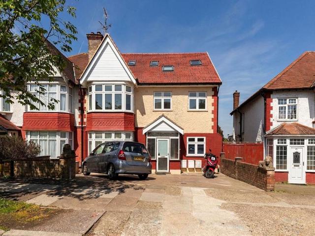 Flat for rent in Greater London